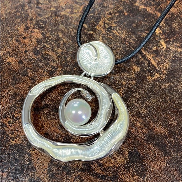 NEW Treska Necklace Beaded Sparkle RARE Pearl - Picture 2 of 3